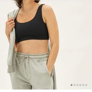 Everlane Performance Bra